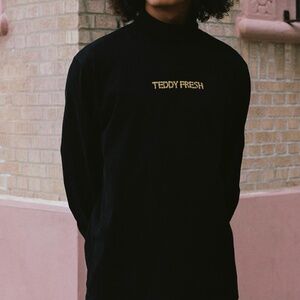 BULLION EMBROIDERY TURTLENECK Teddy Fresh Size XS